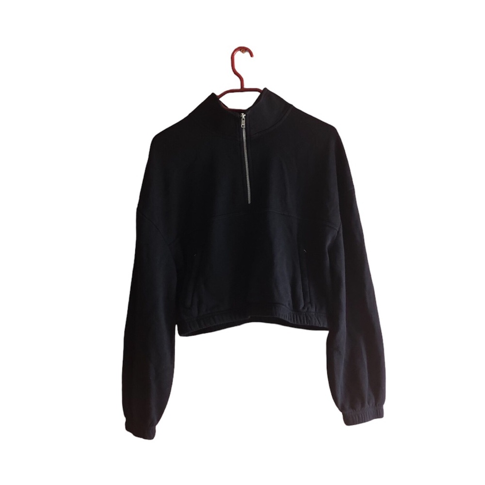 Garage Quarter Zip black cropped sweatshirt Sz M city street casual athleisure